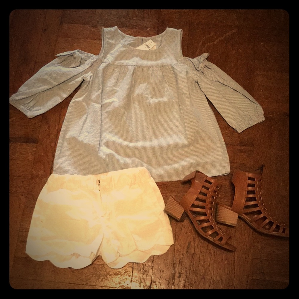 Girls medium top